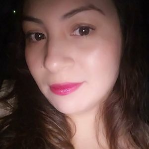 Meet your Posher, Lina